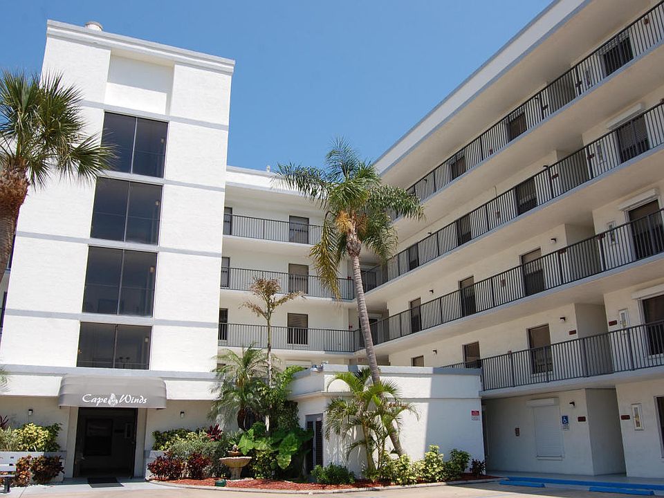 1st image of 7400 Ridgewood Ave #107