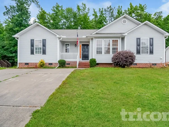 121 Quiet Refuge Ln, Garner, NC 27529