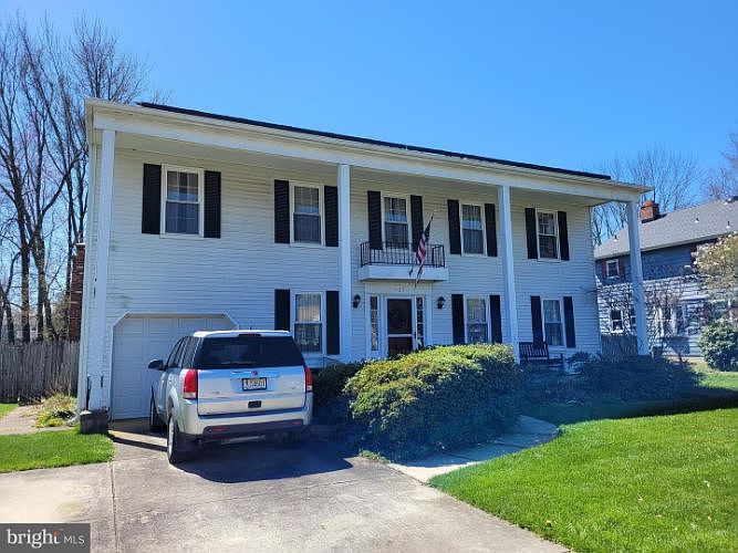 2nd image of 107 Yorktown Dr