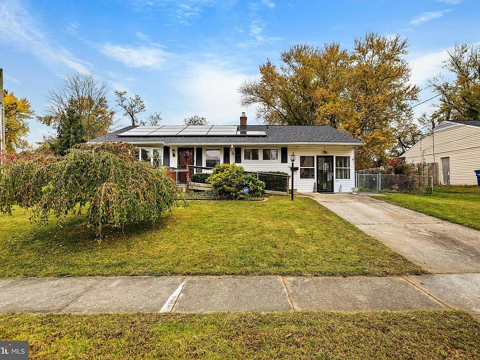 1st image of 318 Graceford Dr