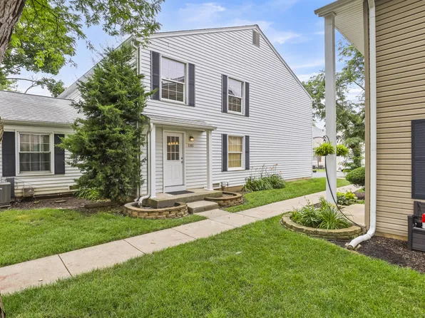 418 James Ct Unit B, Glendale Heights, IL 60139