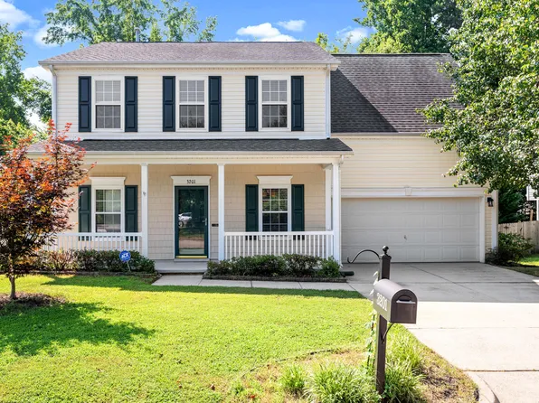 3201 Sawyers Mill Dr, Apex, NC 27539