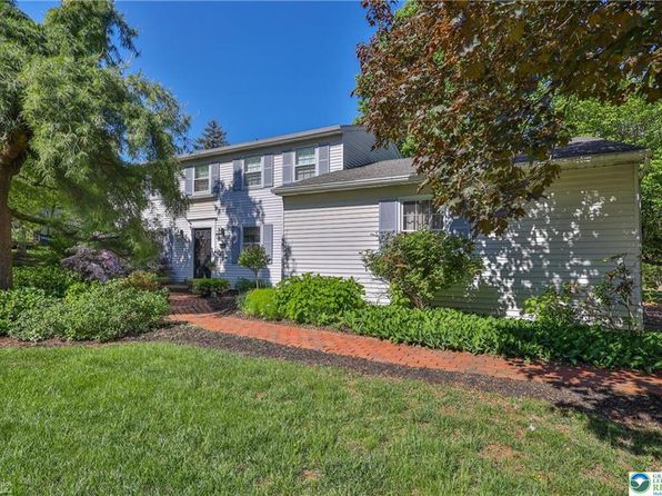 1245 Valley View Dr, Allentown, PA 18103