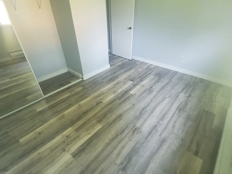 1734 La Crescent St #37 — Photo 19