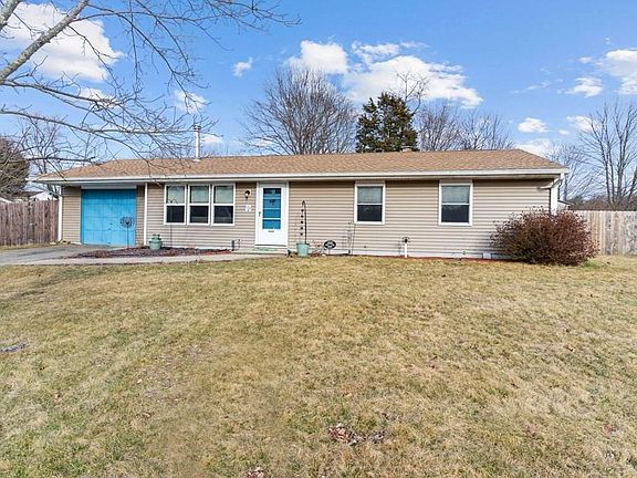2nd image of 124 Mount Fair Cir