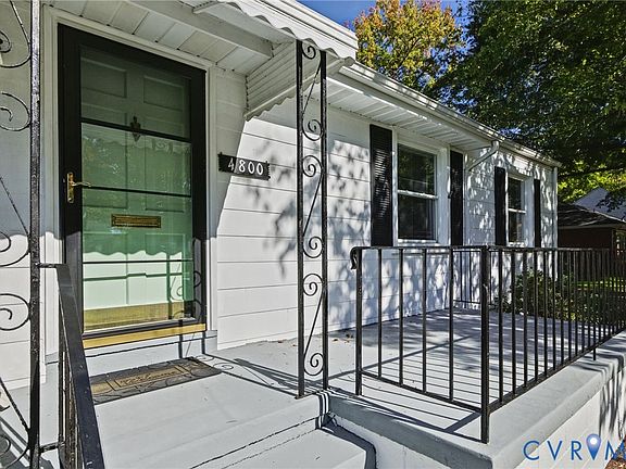 3rd image of 4800 Augusta Ave
