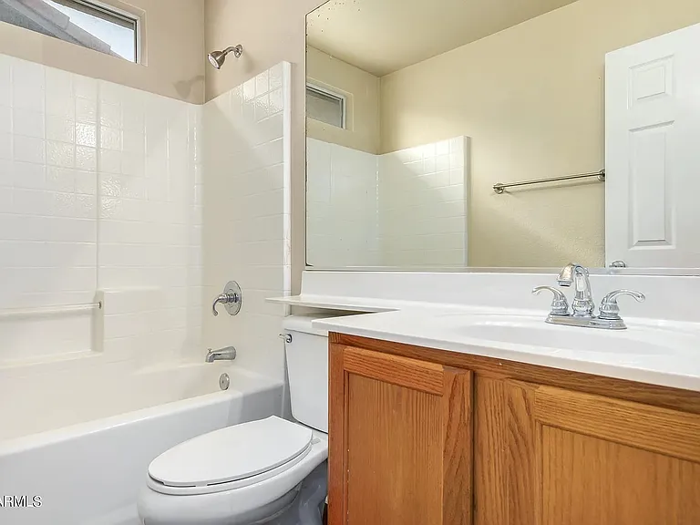 5125 S 15th Pl — Photo 14
