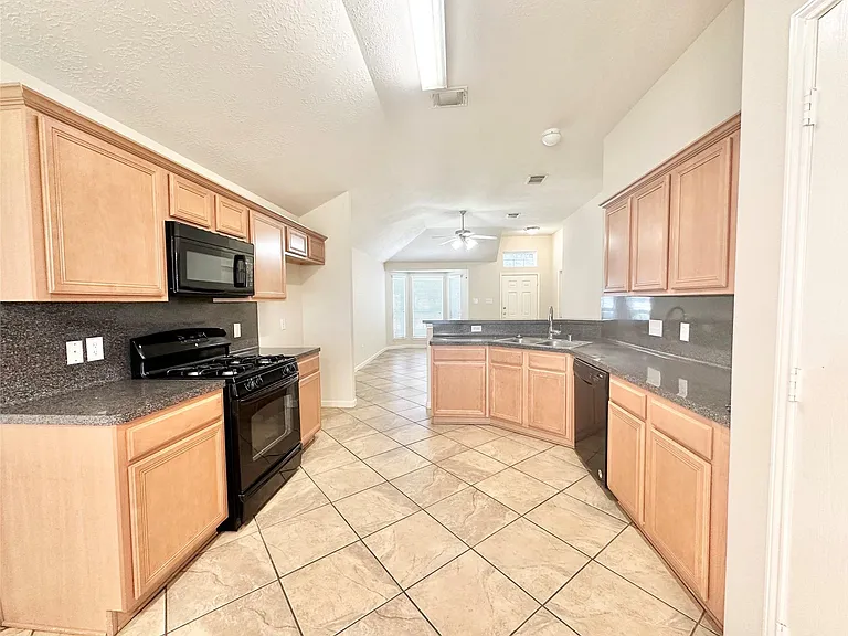 11023 Knobbley Oak Ct — Photo 7