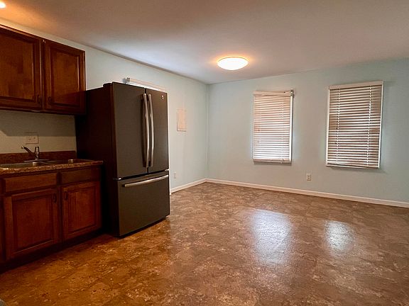 5th image of 207 Mattison St