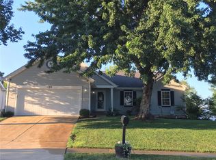 135 Royallmanor Ln, O'Fallon, MO 63368