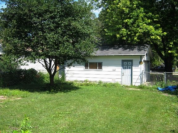 4th image of 200 Highmoor Dr