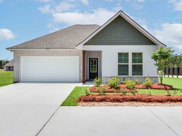 32623 Flower Tree Ct, Walker, LA 70785