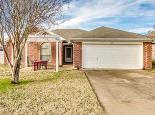 1136 Darren Dr, Burleson, TX 76028