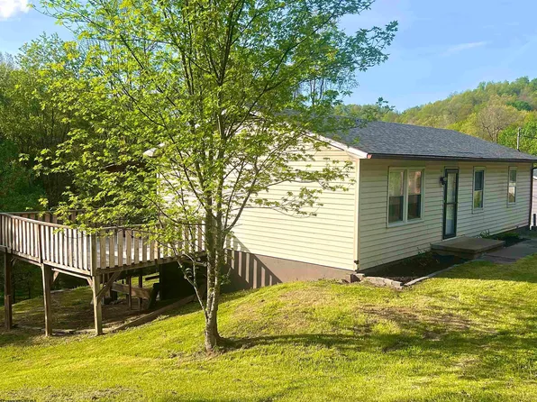 1629 Gregorys Run Rd, Clarksburg, WV 26301