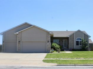 2411 Saint Andrew St, Goddard, KS 67052