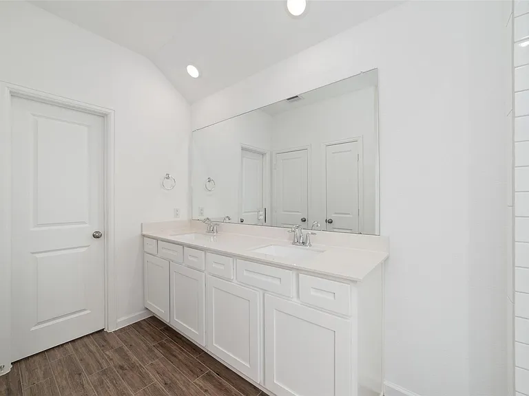 5719 Foggy Vine Ct — Photo 16