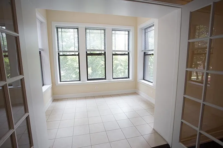 5118 S. Greenwood — Photo 23