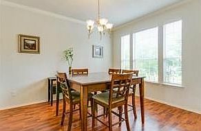 4th image of 3724 Aldersyde Dr