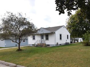 215 S Fort Ave, Eagle Grove, IA 50533