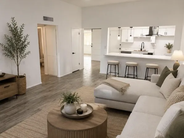 13026 N 100TH Drive, Sun City, AZ 85351
