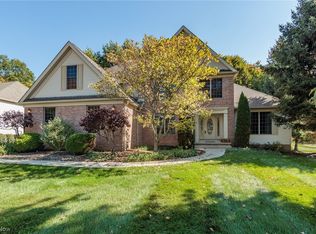 16897 Watercrest Dr, North Royalton, OH 44133