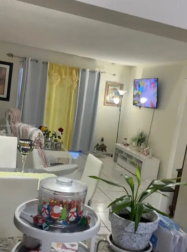 Caribbean Gardens Condo — Photo 4