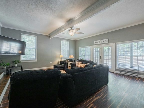 3rd image of 336 Corey Dr