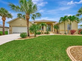 29 Tournament Rd, Rotonda West, FL 33947