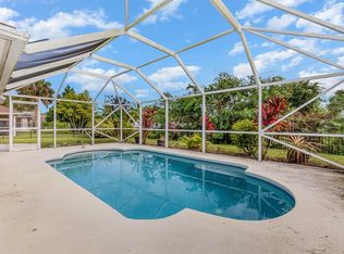 1030 Landsdowne Dr, Sebastian, FL 32958