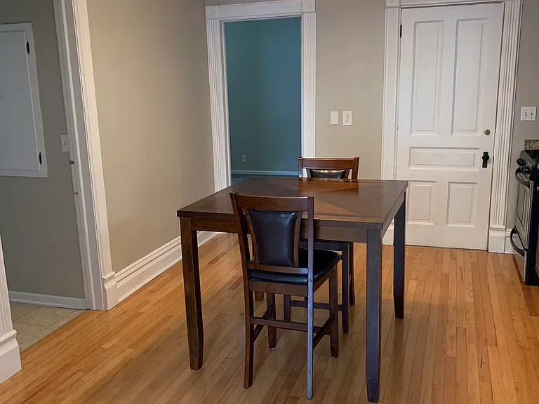 521 Ford St #1 — Photo 5