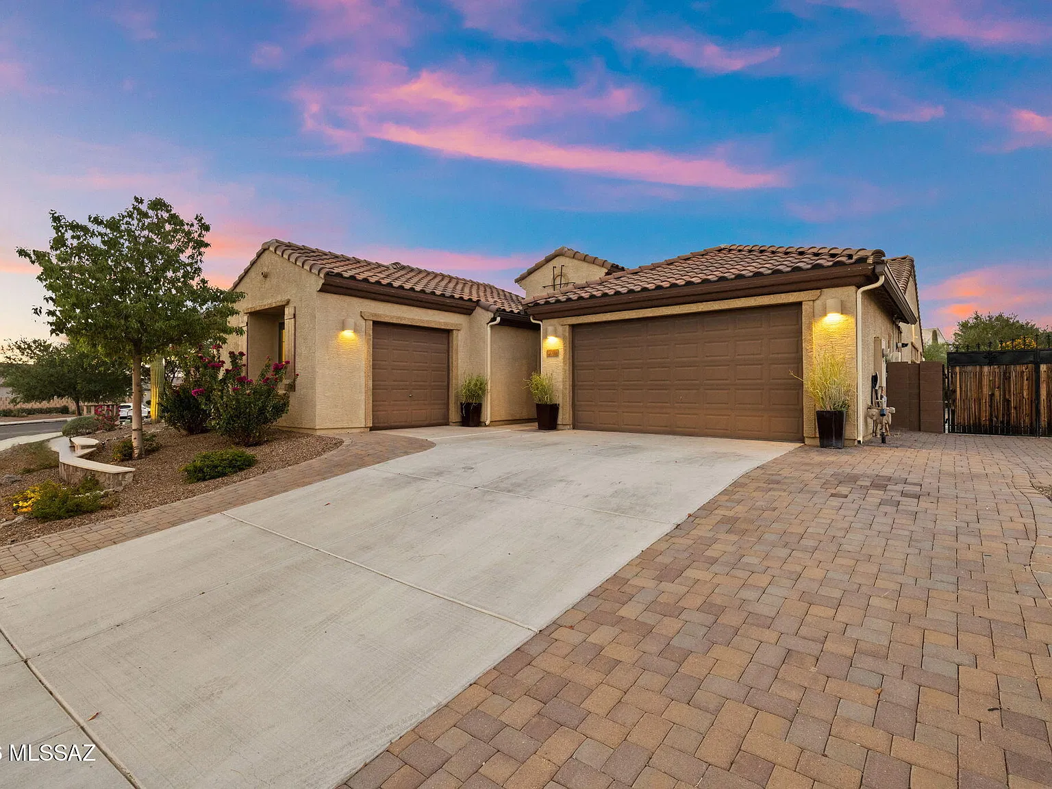 5040 W Paseo Rancho Acero