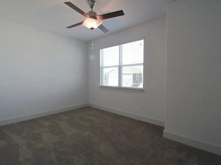 1507 Homespun Rd — Photo 26