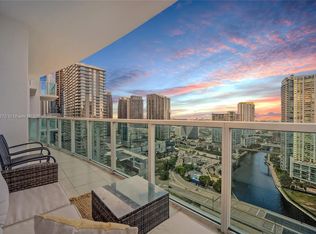 31 SE 5th St APT 3419, Miami, FL 33131