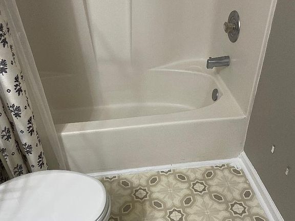 2nd image of 230 Lanier Dr #239