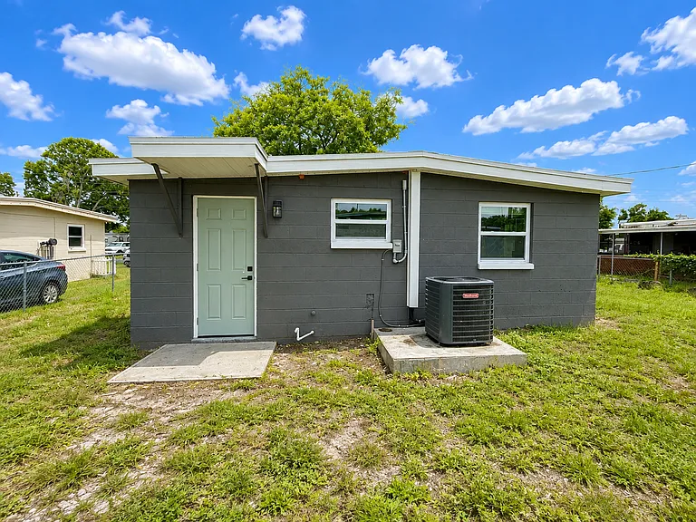 9142 Suncrest Blvd — Photo 19