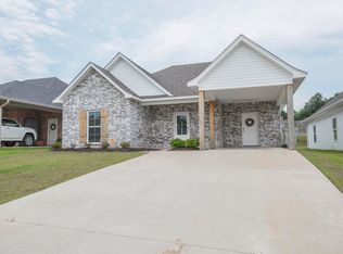 202 Yellow Pine Dr, Calhoun, LA 71225