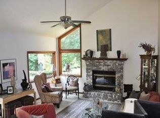 771 Big Ugly Rd E, Harts, WV 25524