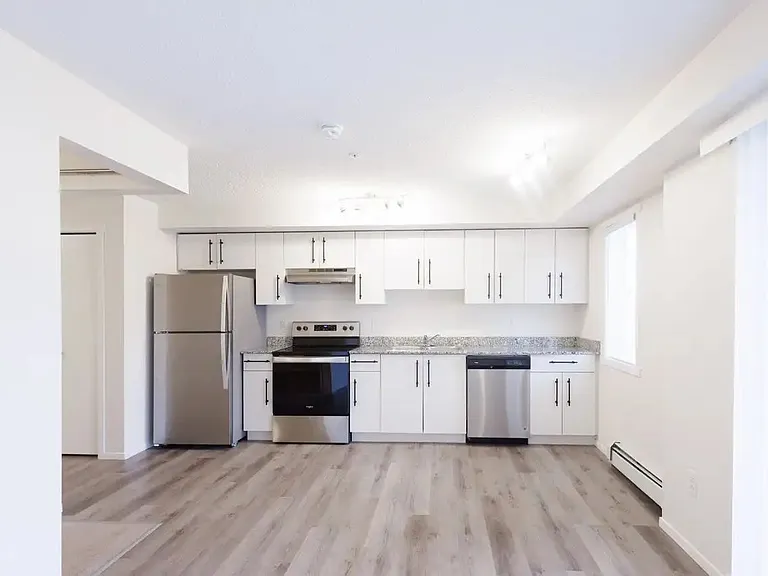 635 Secord Blvd NW — Photo 14