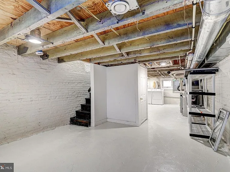 312 S Clinton St — Photo 25