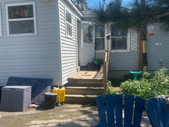 3rd image of 111 Thomas Hill Road