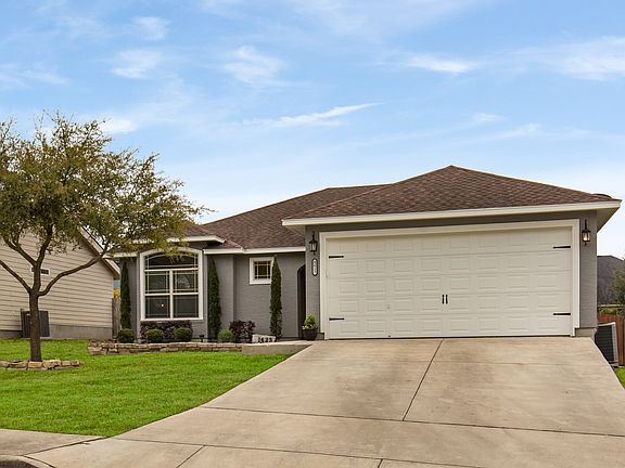 2nd image of 1623 Sunspur Dr
