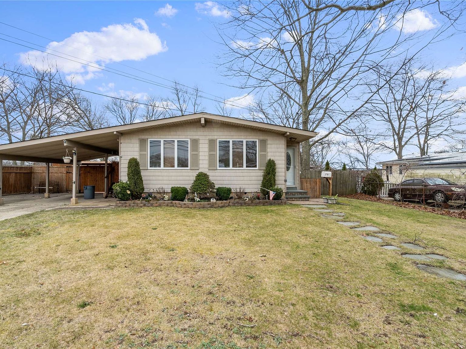 223 Maplecrest Drive S, Ronkonkoma, NY 11779 Zillow