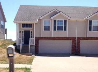 4020 Hawksbury Dr, Saint Joseph, MO 64506