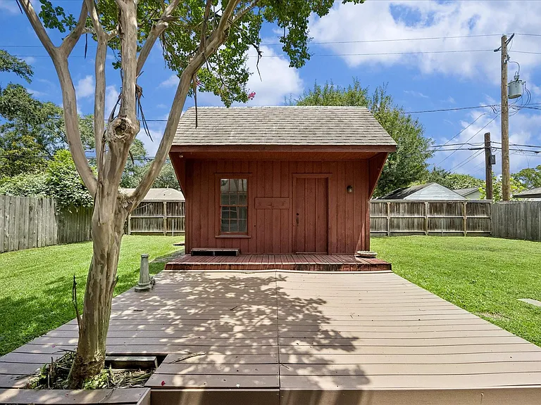 9814 Pine Lake Dr — Photo 15