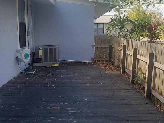 2nd image of 709 N 17th Ave APT A-1