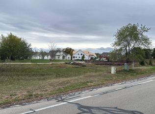 3620 West CLUB CIRCLE, Mequon, WI 53092