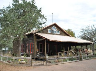 1089 Edgar Leesville Rd, Cuero, TX 77954