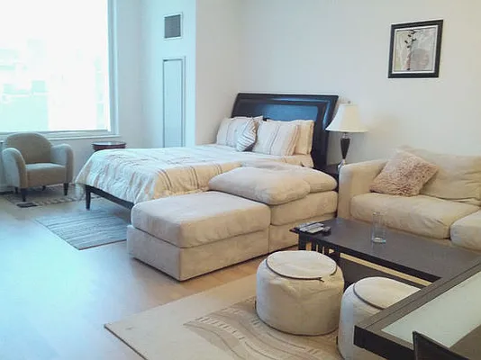 Rented by BLU Real Estate | media 28