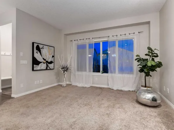 63 N Panton Way NW, Calgary, AB T3K 0X6