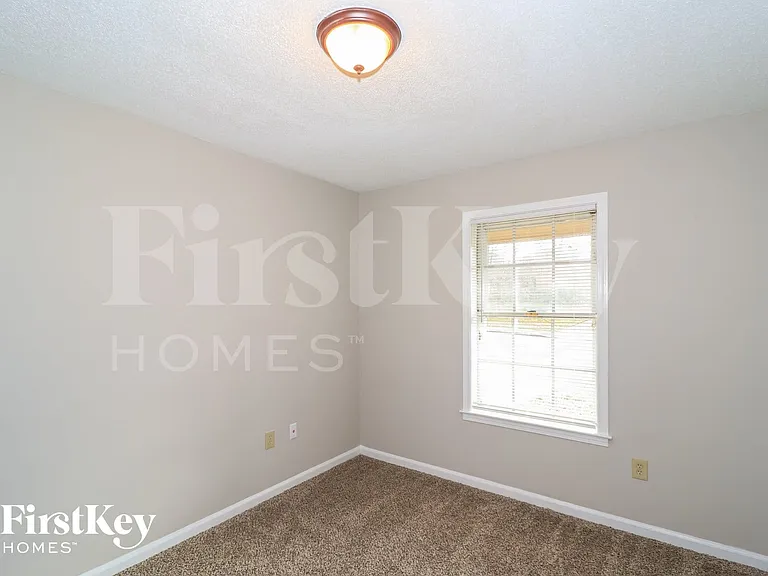 3349 Lynchburg St — Photo 12